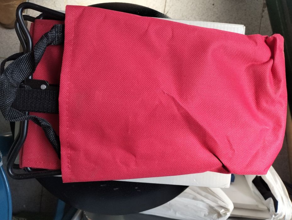 Banco dobrável e super portátil