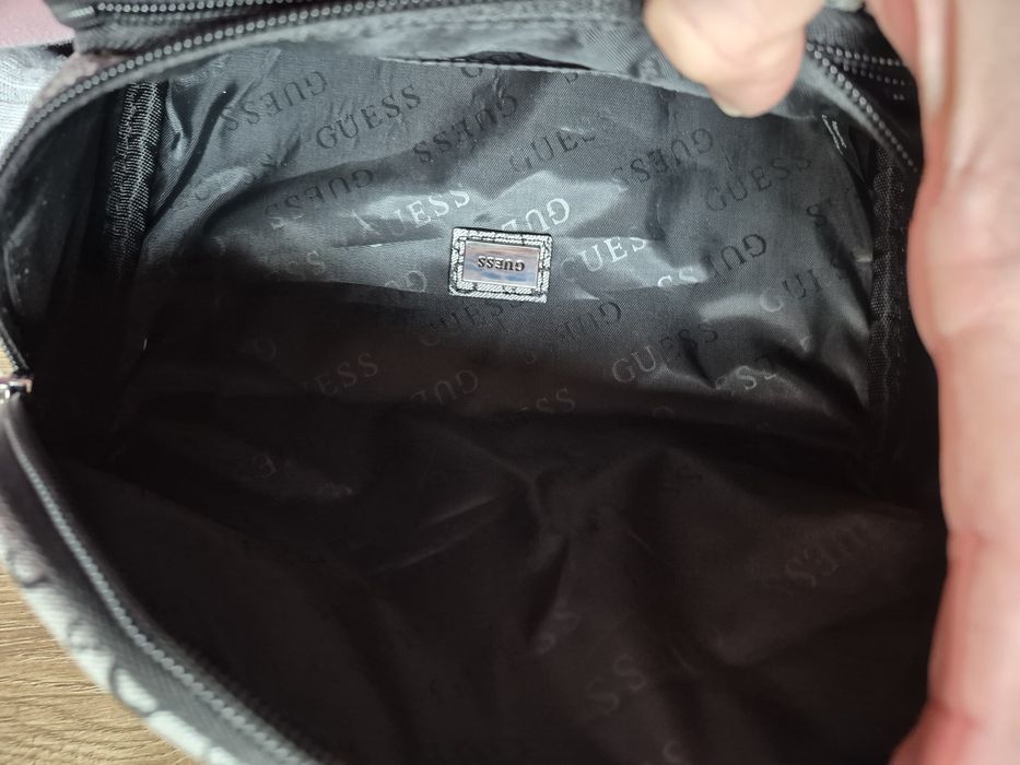 Saszetka Nerka Damska Guess