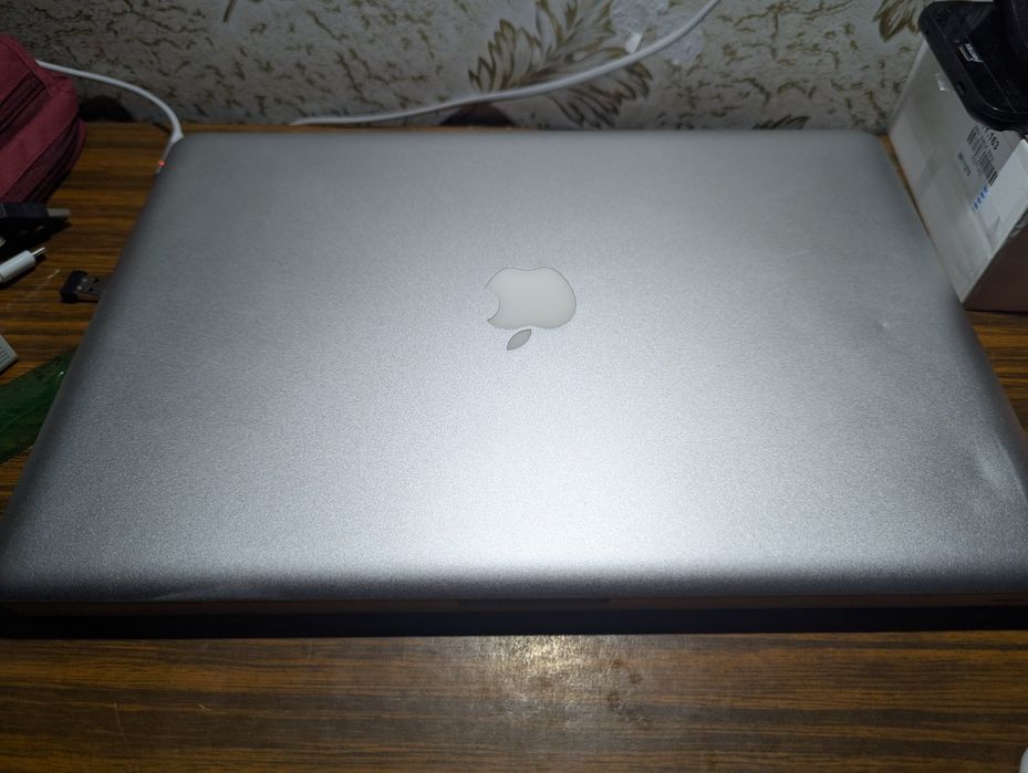 Macbook 15 pro 2012 mid
