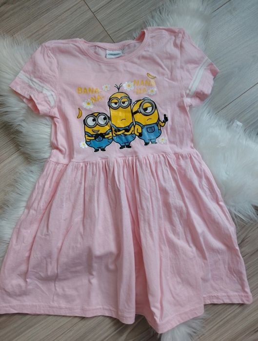 Piękna różowa sukienka dla dziewczynki Minionki 122
