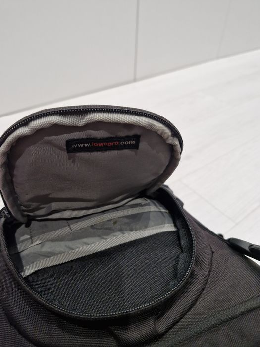 Фото рюкзак / сумка для фотоапарату Lowepro SlingShot 200 AW
