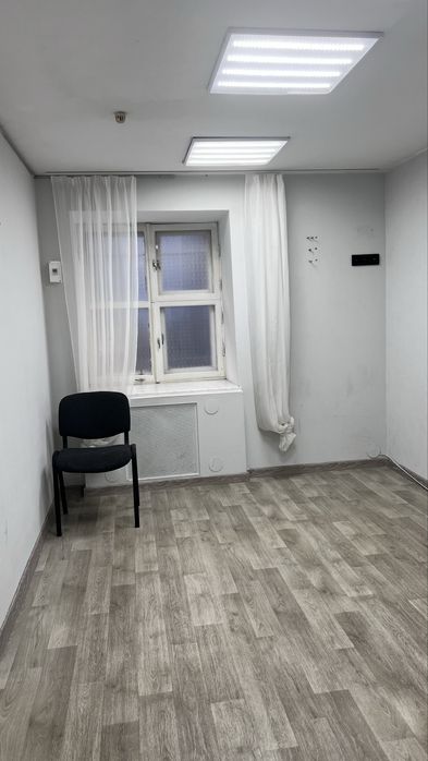 Здам кабінет біля Менори