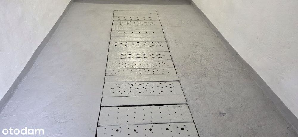 Garaż do wynajęcia duży z kanałem i prądem po remoncie 18m2.