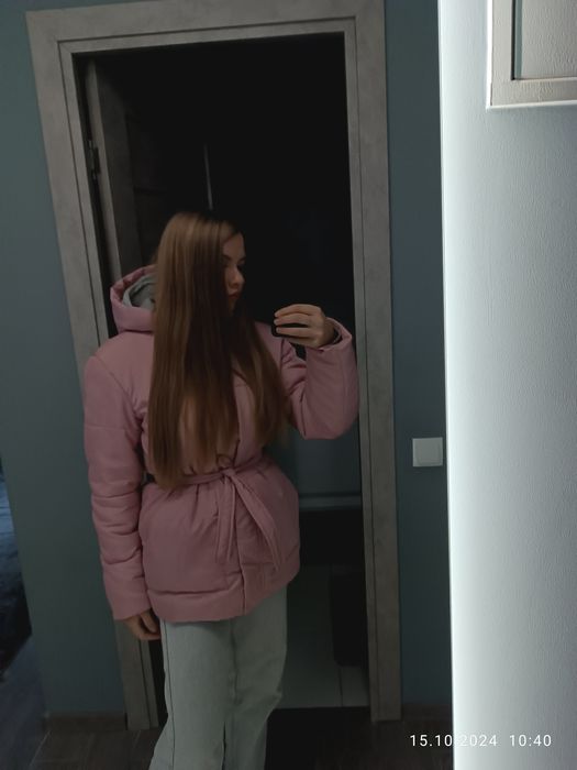 курточка рожева з поясом