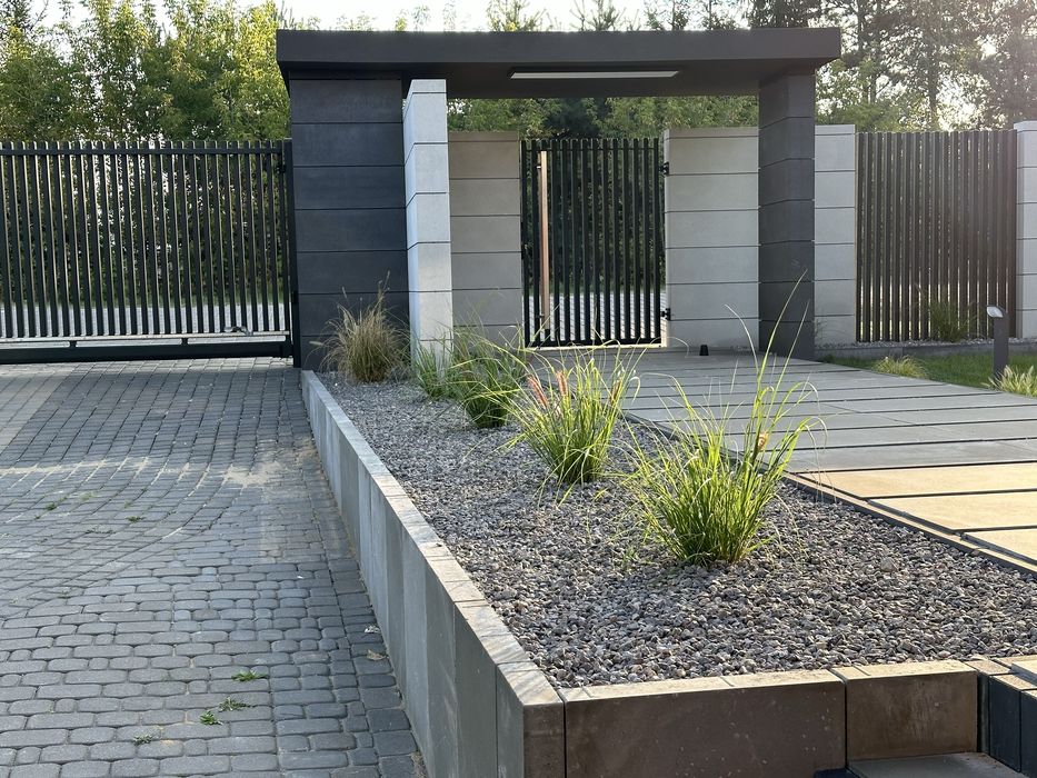 Budowa Basenów Ogrodowych | Sauny | Jacuzzi | Strefy Relaksu Ogrodzenia Premium-Vareon
