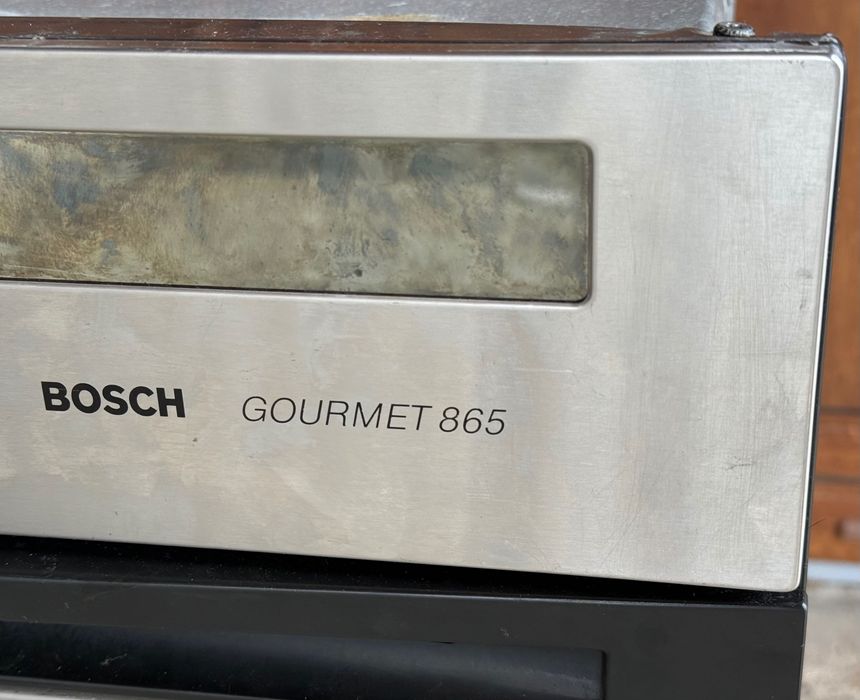 Продам духовку Bosch на запчастини