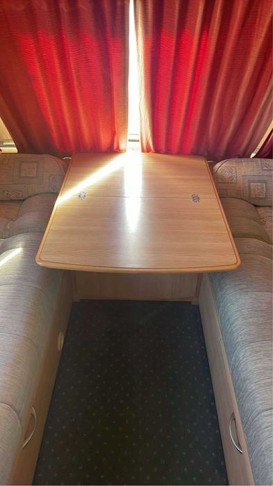 Caravana inglesa , CAMA FIXA, impecavel 2007