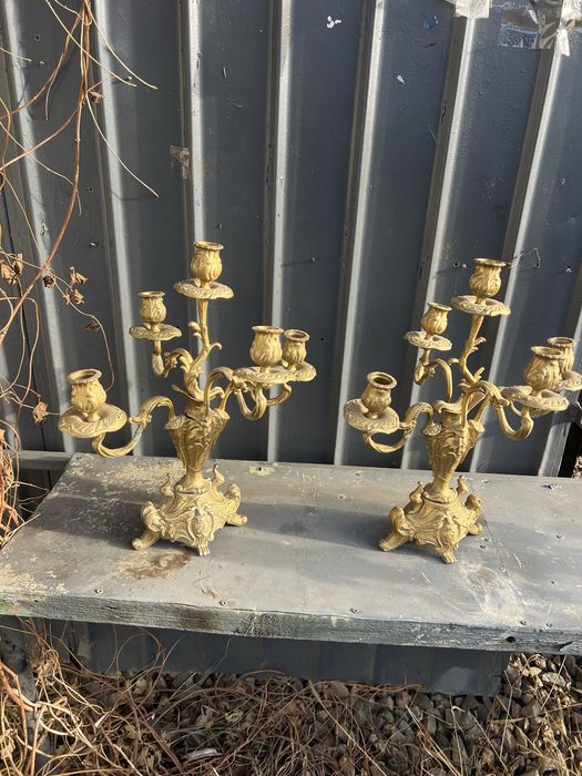 Бронзові підсвічники