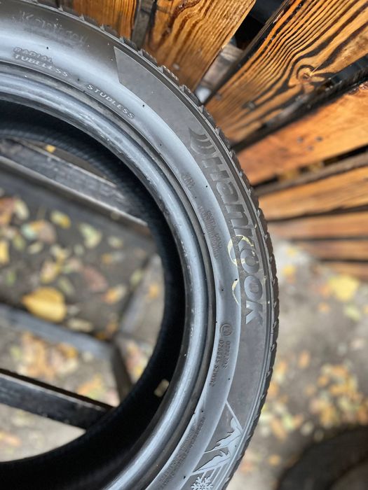 Шини б/у 215/55 r17 Hankook