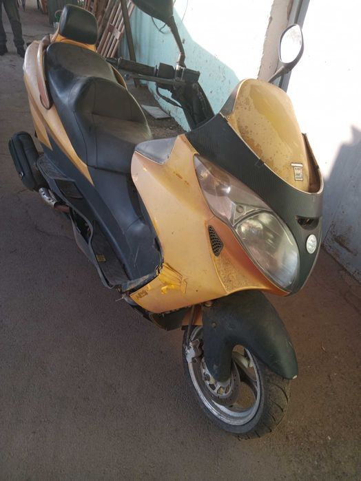 Мотороллер Suzuki skymoto bravo 250 2008г.