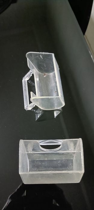 Comedouros para aves exóticas/canários