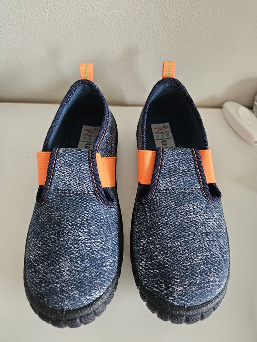 Kapcie Superfit rozmiar 28