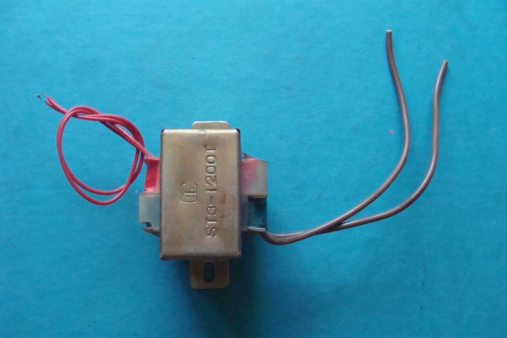 Transformator sieciowy od sprzętu RTV.. 230 / 19-19,5V typ ST3-1200T