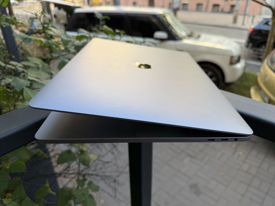 Ідеальний MacBook Pro 16” i9 16/1Tb Space Gray