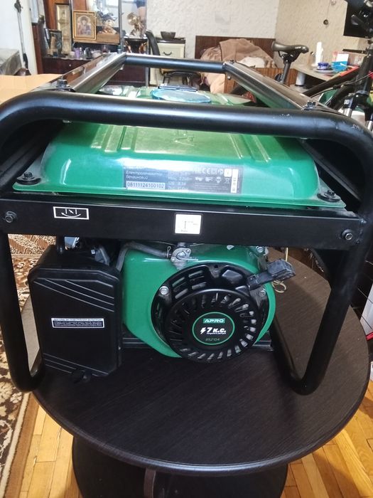 Бензиновый генератор APRO 3200