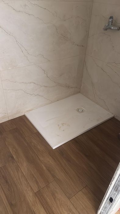 Executamos trabalhos de pintura e reformas em geral