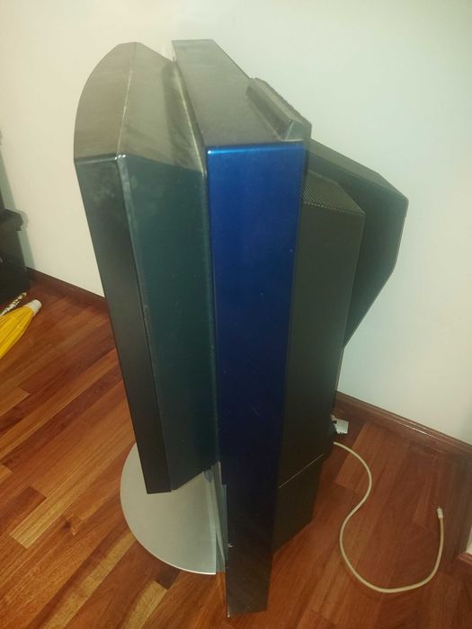 Bang & Olufsen Avant
