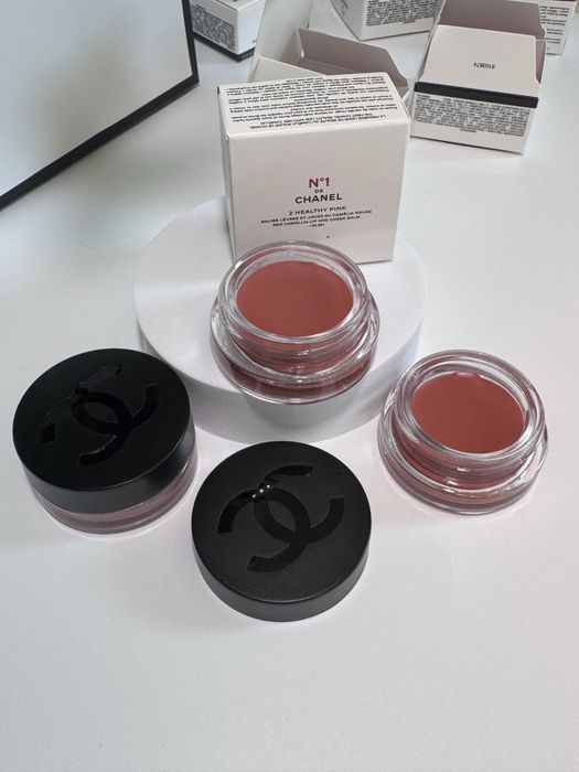 Тінт-бальзам Chanel N°1 De Chanel Lip Cheek Balm