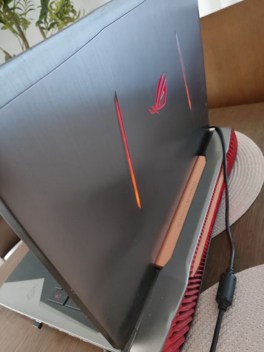Laptop Asus Rog G752v