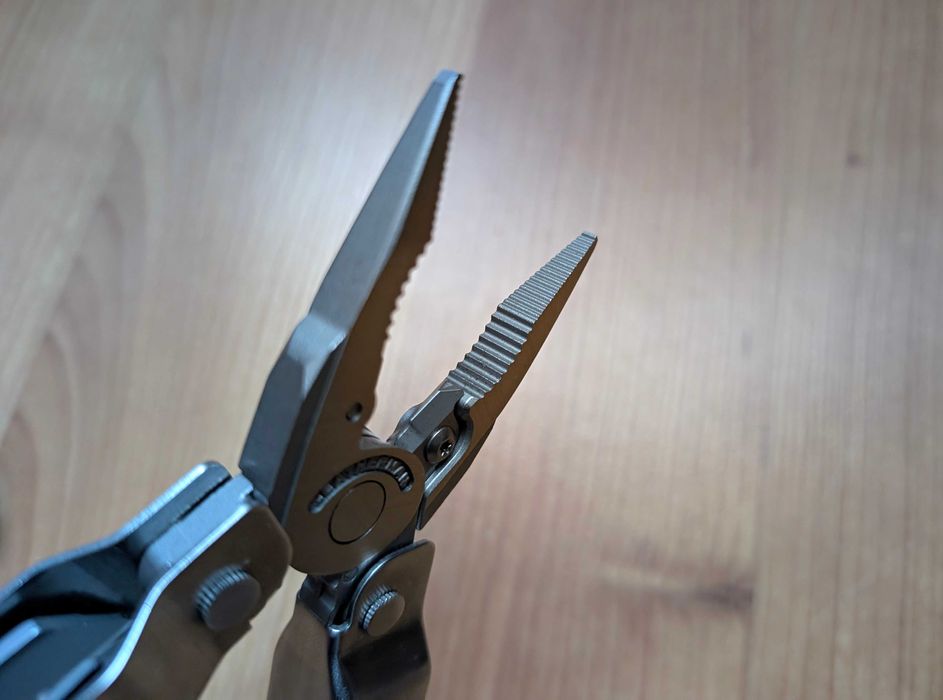 Мультитул Leatherman Super Tool 300, Битодержатель Серебристый Чехол