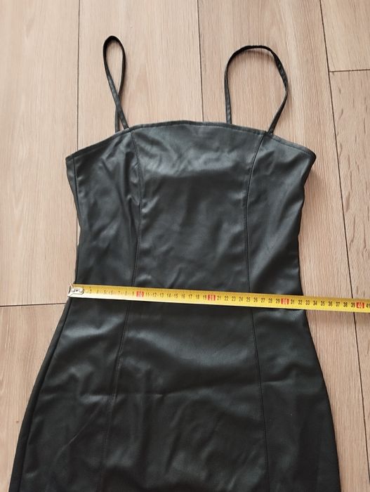 Mała czarna sukienka h &m rozmiar S
