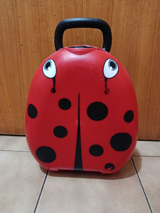 Pote bebê e criança