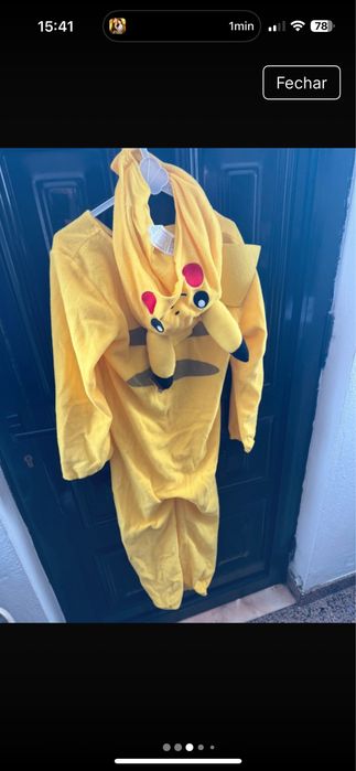 Fato de picachu novo