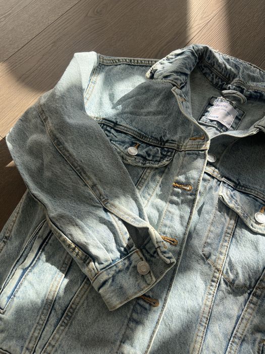Джинсова куртка Bershka
