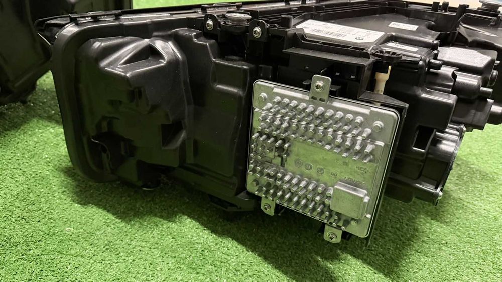 Фари BMW G30 LCI shadow line фара ліва права рестайлінг adaptive led