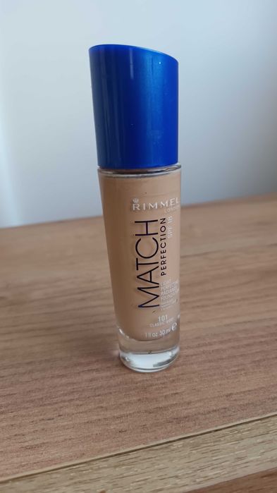 Podkład Rimmel 101 Classic Ivory