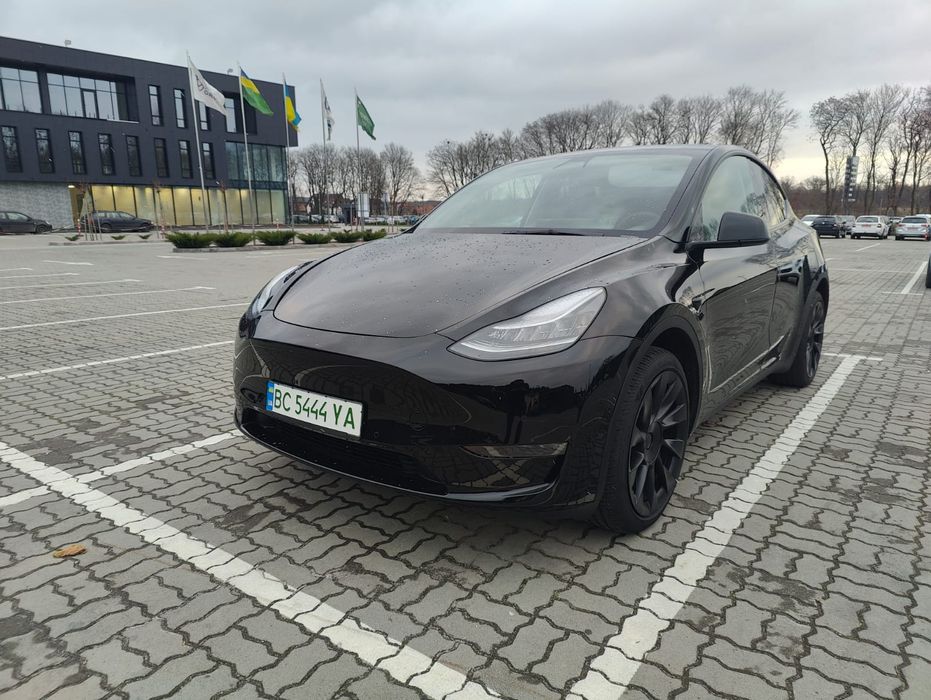 Tesla model Y "2022