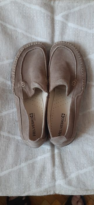 Продам туфли унисекс фирмы Helvesko