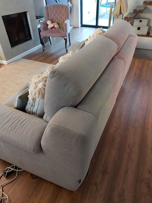 Sofá com relax elétrico, em ótimo estado