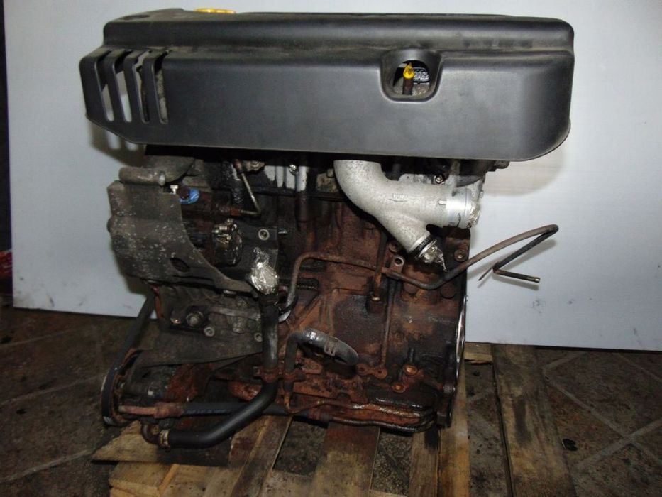 silnik kompletny 2,5 crd voyager igła