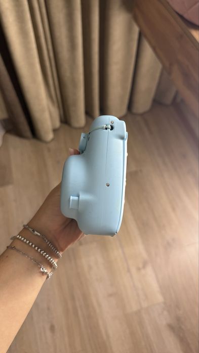 Instax mini 11 , ідеальний стан
