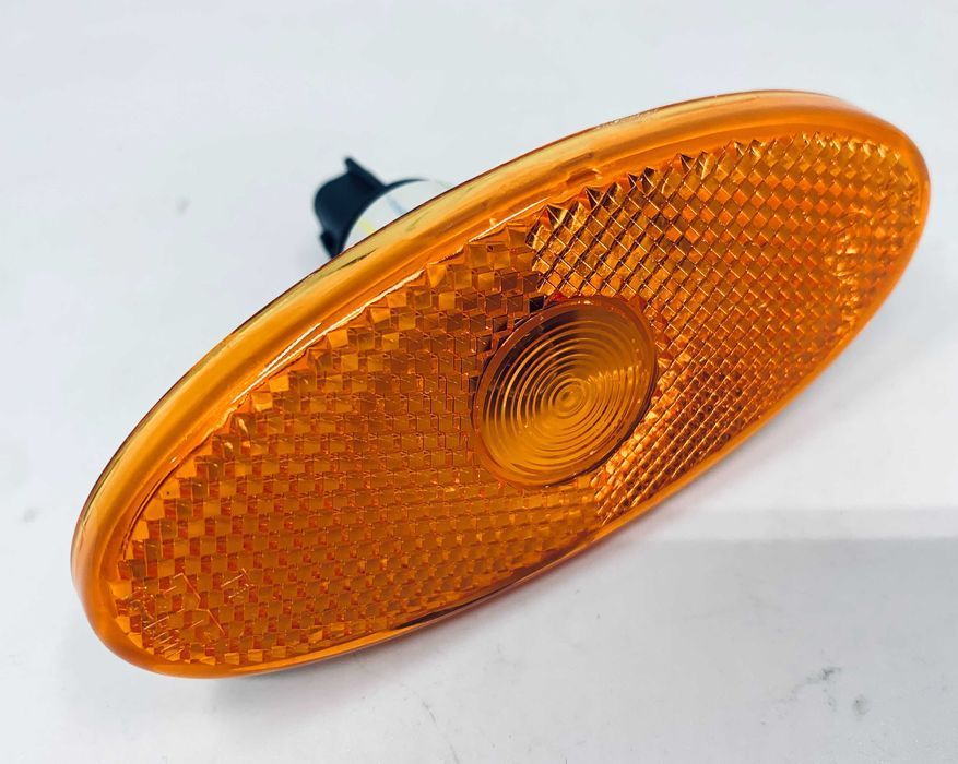Obrysówka lampa obrysowa z wtyczką Renault Master Opel Movano