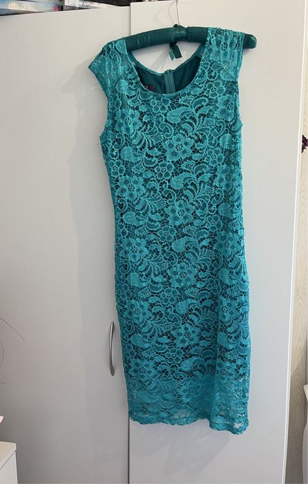 elegancka damska sukienka koronka