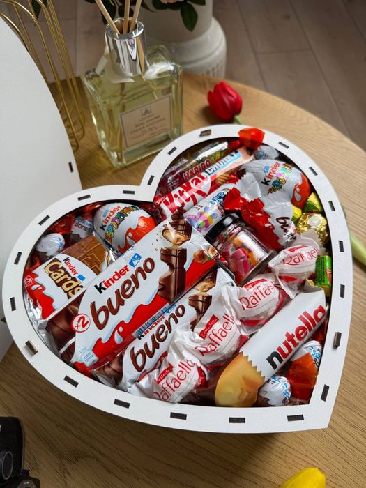 Подарунковий бокс у вигляді Серця  великий вибір