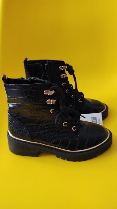 Buty dziewczęce, nowe z metką