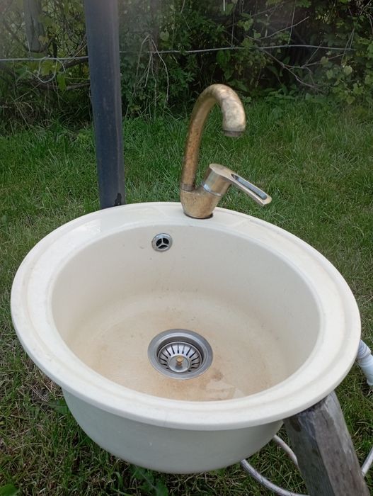 Мийка з тумбою і стільницею