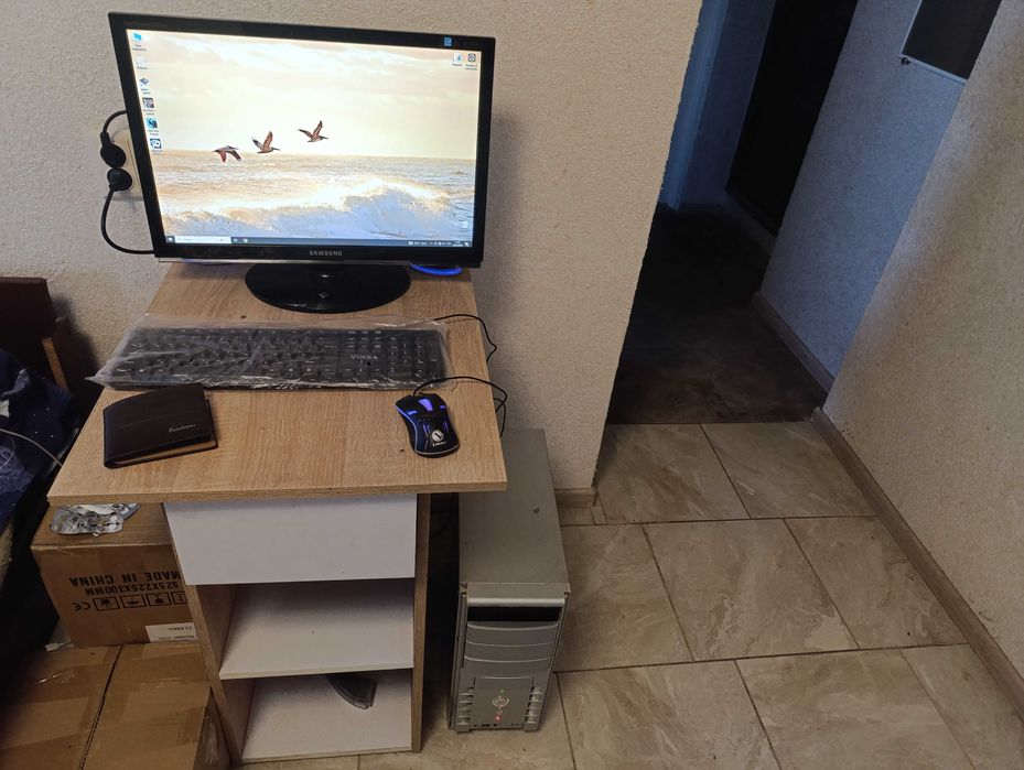 Компьютер,  Системний блок з монітором