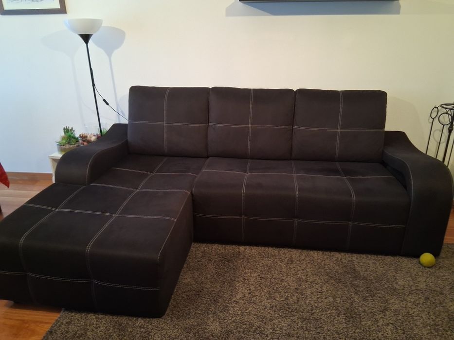 Sofá com 4 anos em bom estado