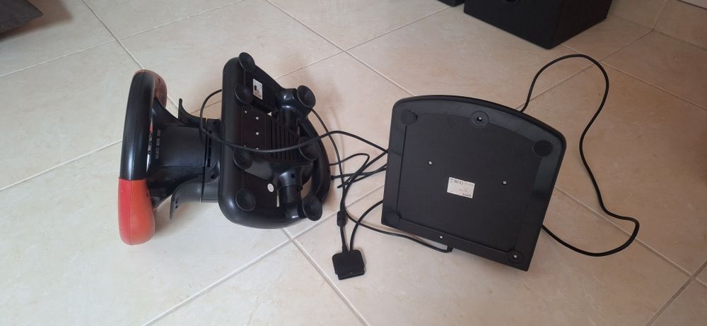 Volante NGS Diabolo + Pedais (PC / PS2 / PS3)