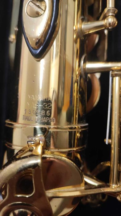 Saxofone Alto Yamaha YAS-32 Japão