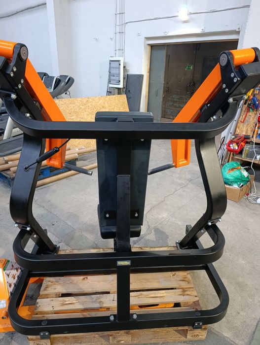 Technogym Pure Strength Chest Press