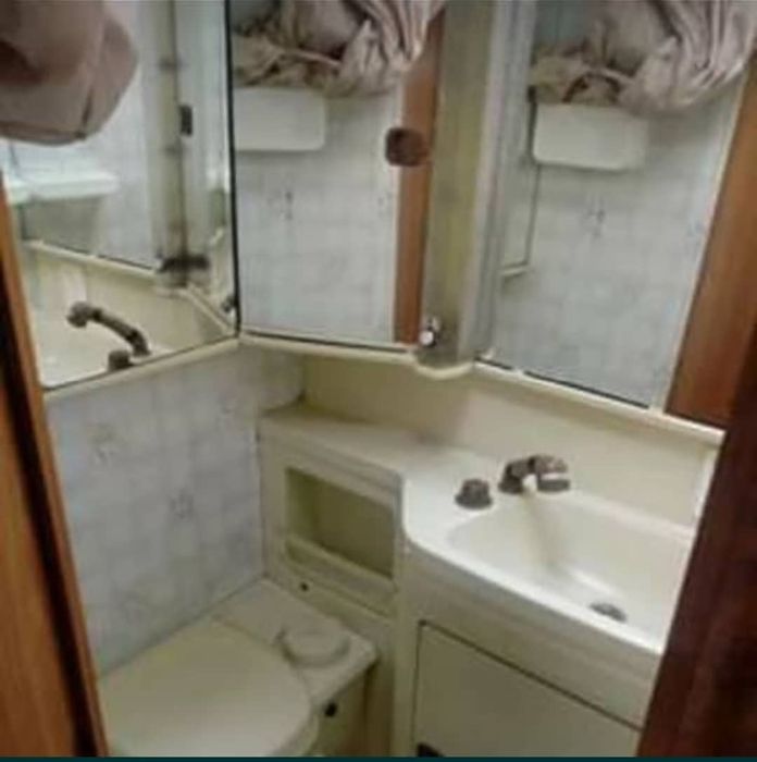 Autocaravana vende se