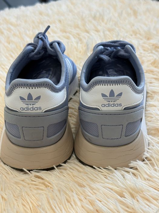 Adidas кросівки 37 р