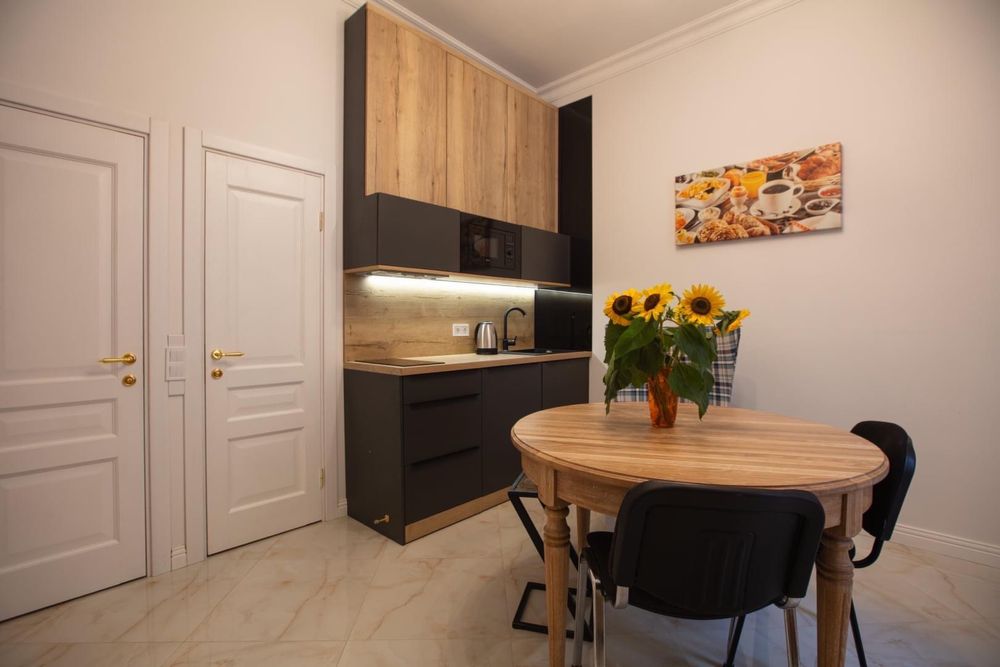 Апартаменти центр площа Ринок, Стрийський парк, Пекарська, Франка