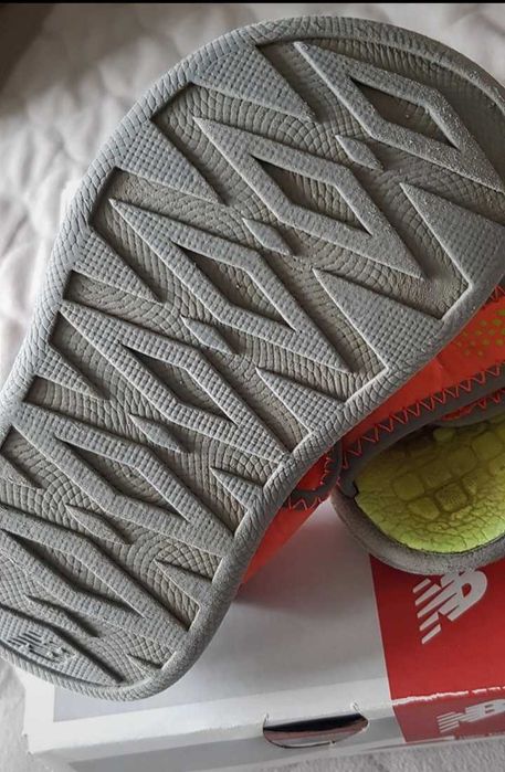 Sandałki piankowe New Balance