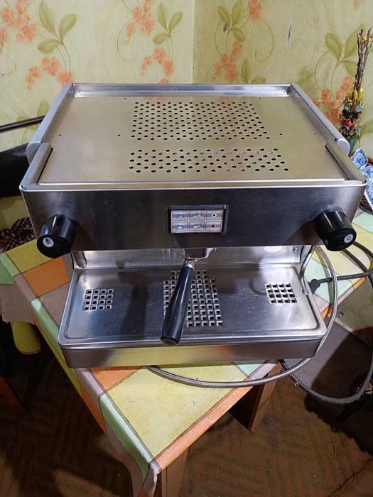 Професійна кавомашина Italicrem